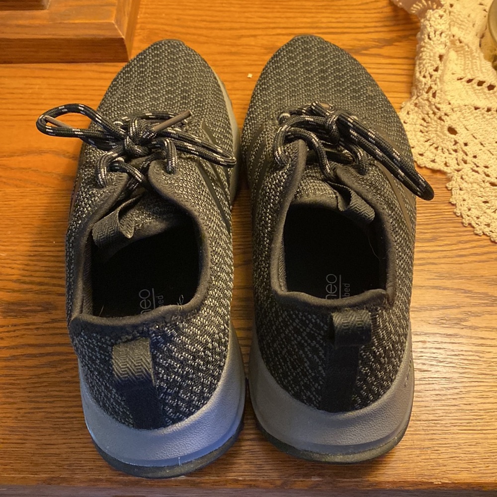 Selling Adidas Neo Cloudfoam, Size 9.5